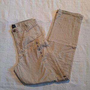 Children's Place boys size 14 chino, tan color, flat front, NWT